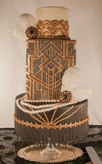 Leslie Bruckman of Nom Nom Sweeties' - Great Gatsby inspired wedding cake. Cake Central Marvelous Molds winner