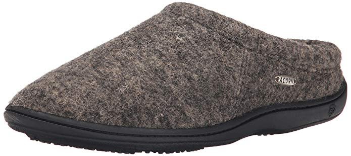 Acorn combine style with the ultimate anti-sweat slipper experience. Warm, made of wool, and elegant