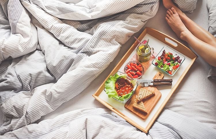 Fleece vs Flannel sheets: which is warmer?