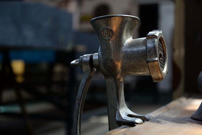 Homemade grinding: best meat grinder for bones &amp; raw food