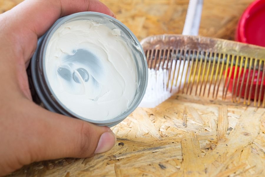 Thin, fine hair? 3 best pomades to style it with class